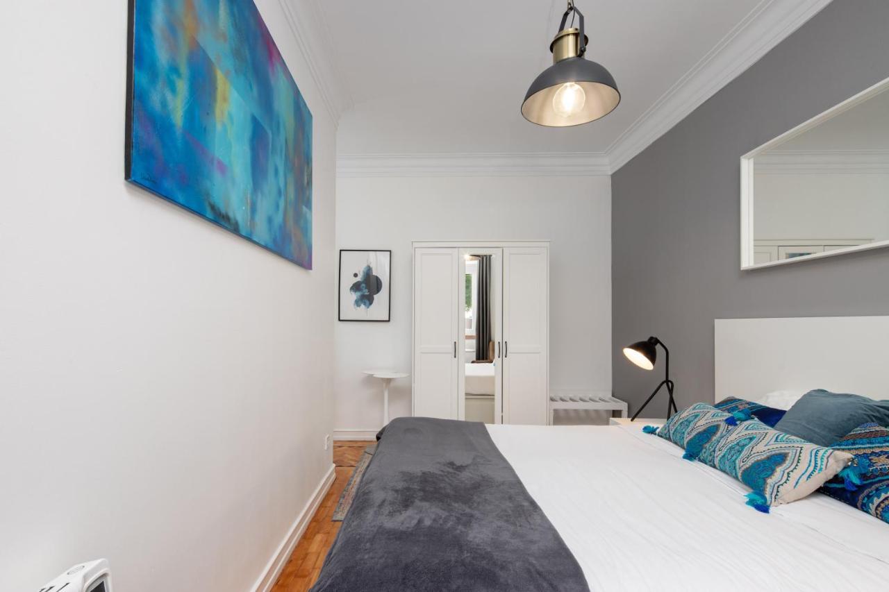Apartment Classy 4bdr W/ Balcony By Lovelystay *